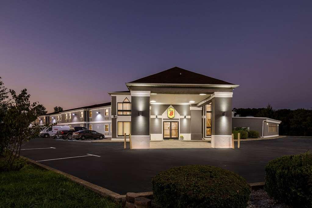 Super 8 By Wyndham Dickson Hotel Luaran gambar